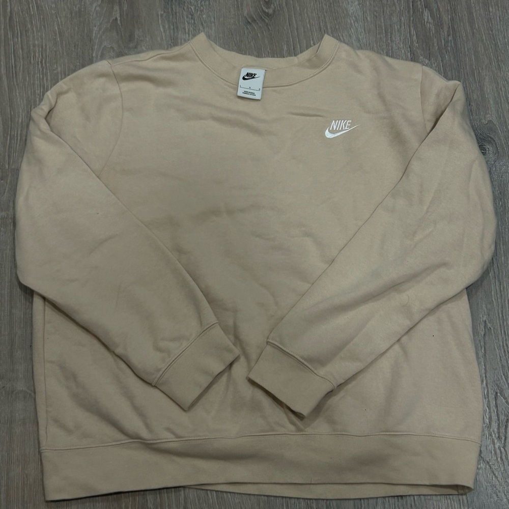 Nike sweatshirt